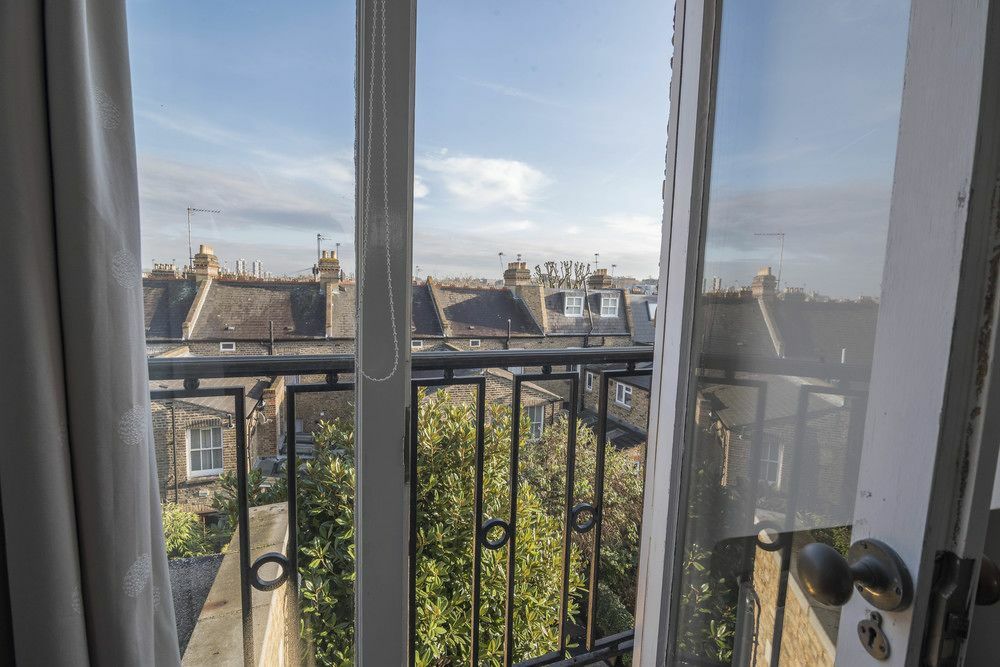 Stylish Family Home In Battersea Vr Londra Esterno foto