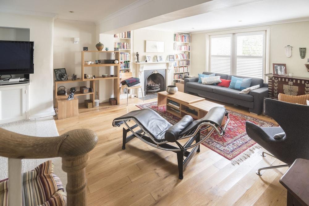 Stylish Family Home In Battersea Vr Londra Esterno foto